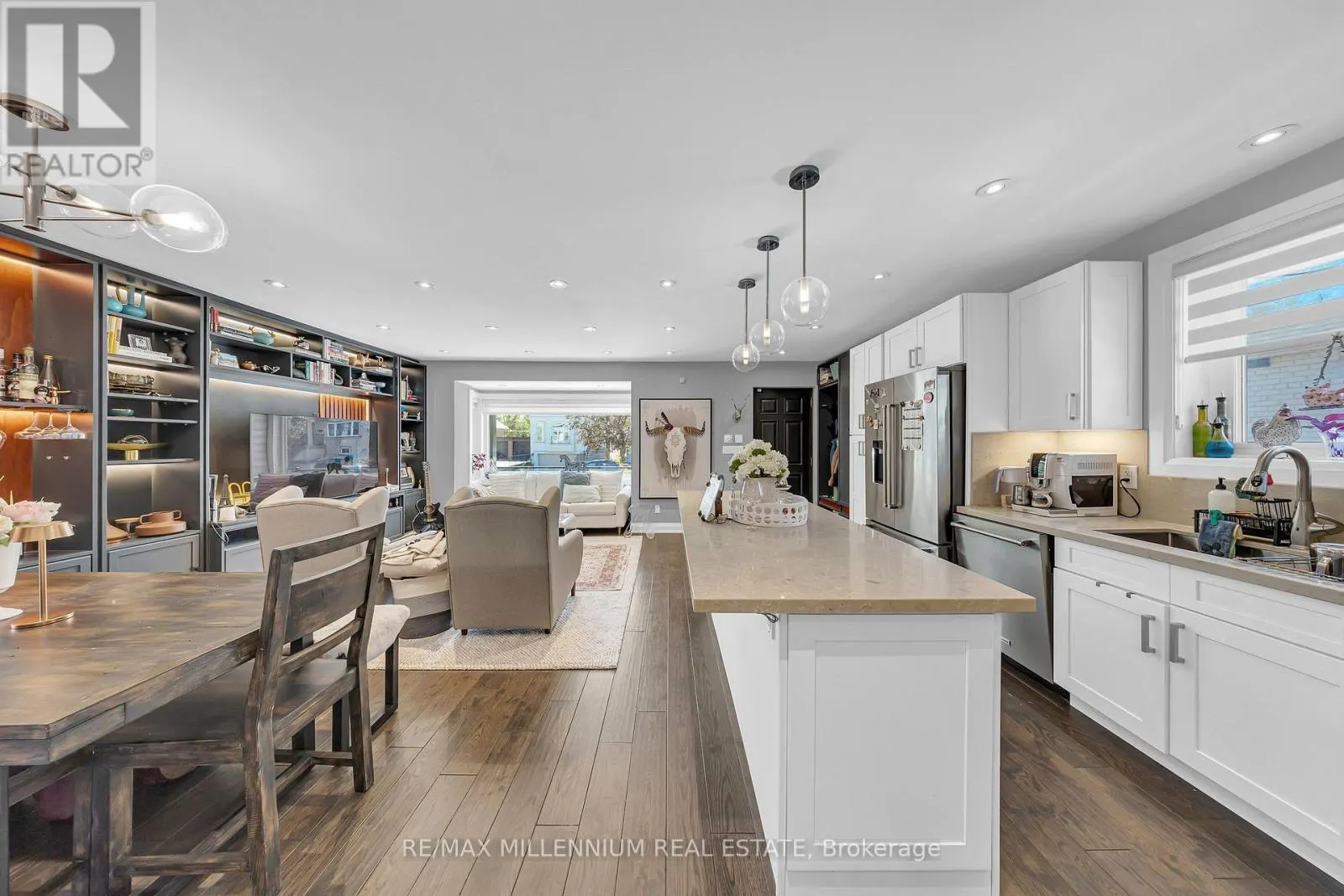 16 SULTANA AVENUE