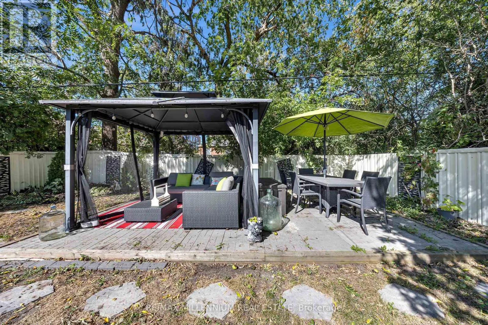 16 SULTANA AVENUE