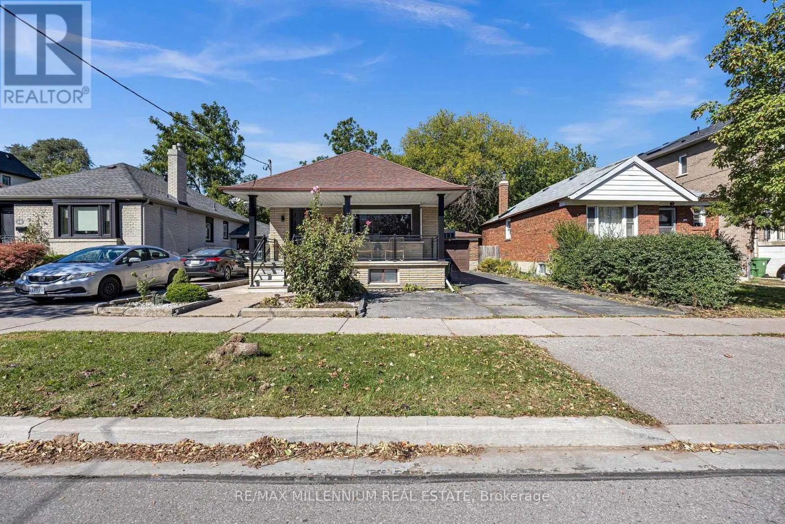 16 SULTANA AVENUE