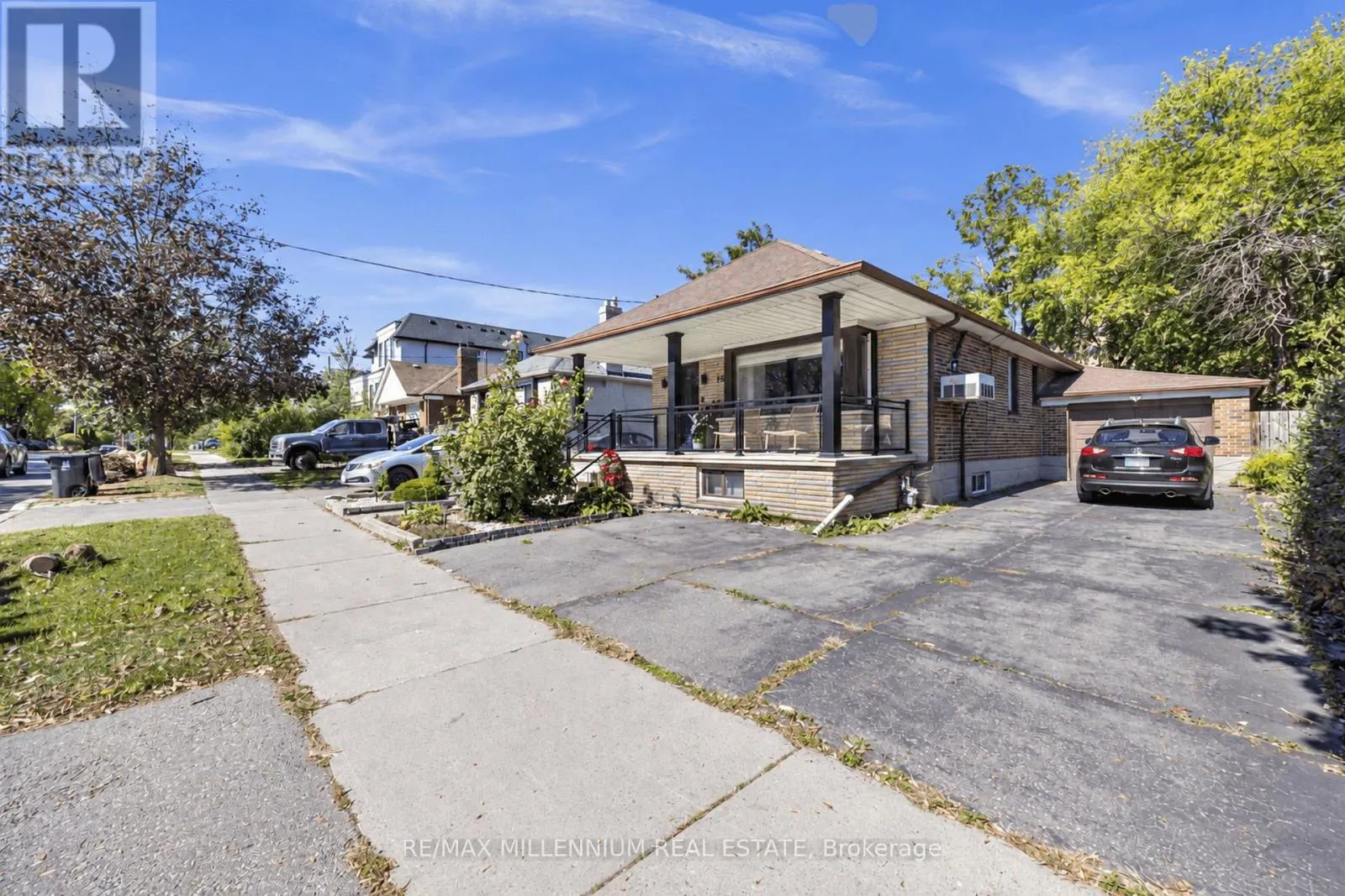16 SULTANA AVENUE