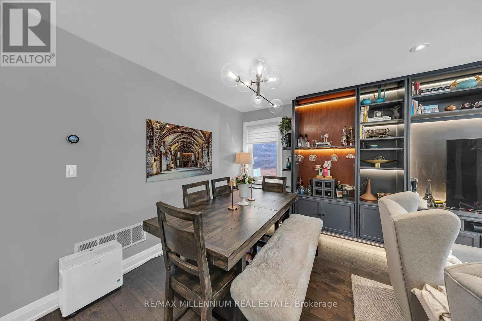 16 SULTANA AVENUE