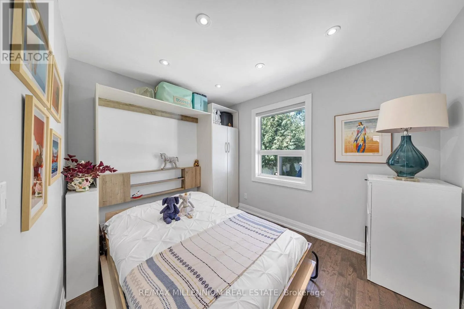 16 SULTANA AVENUE