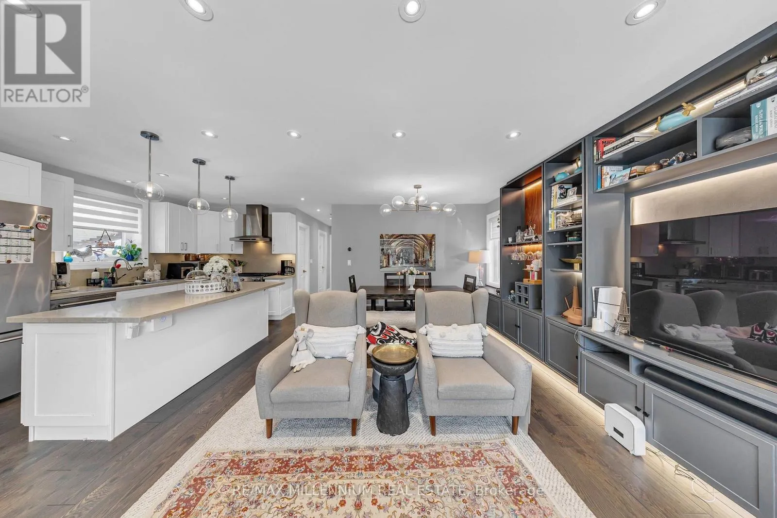 16 SULTANA AVENUE