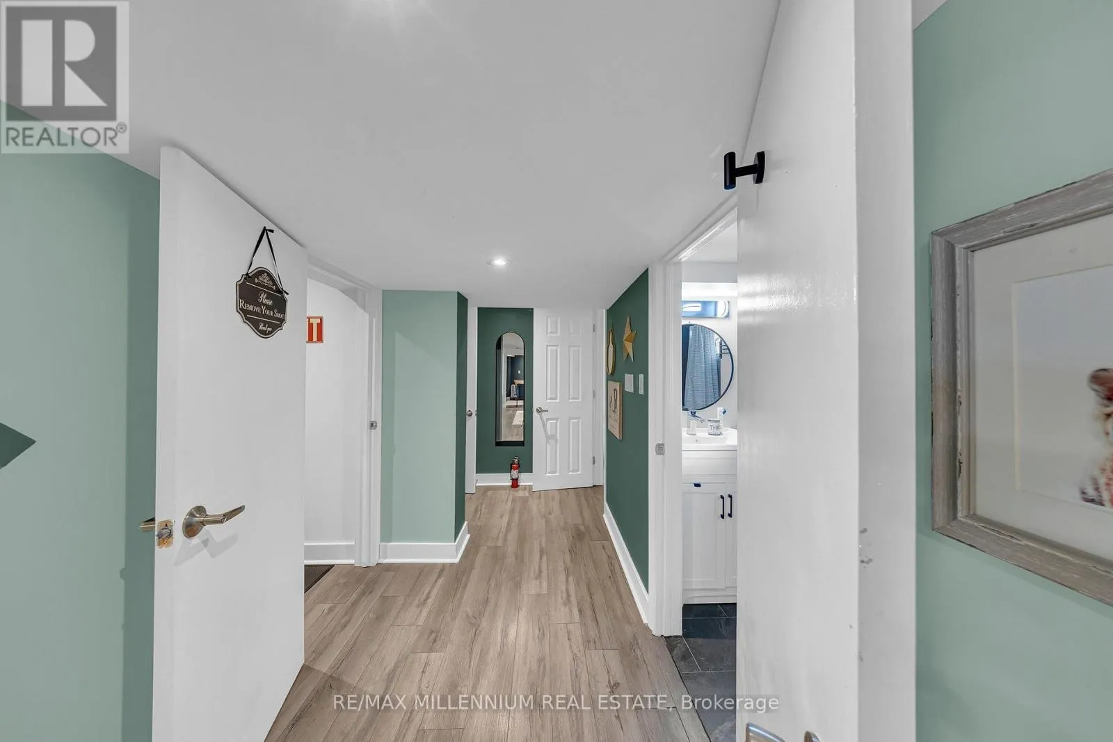 16 SULTANA AVENUE