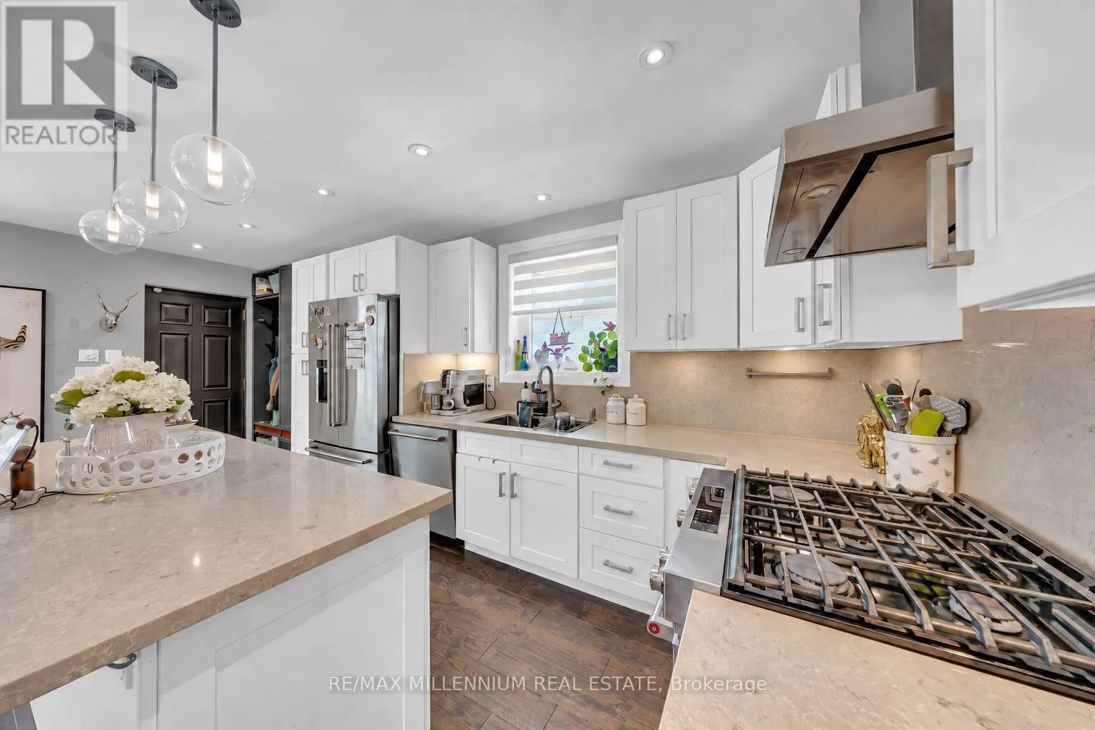 16 SULTANA AVENUE