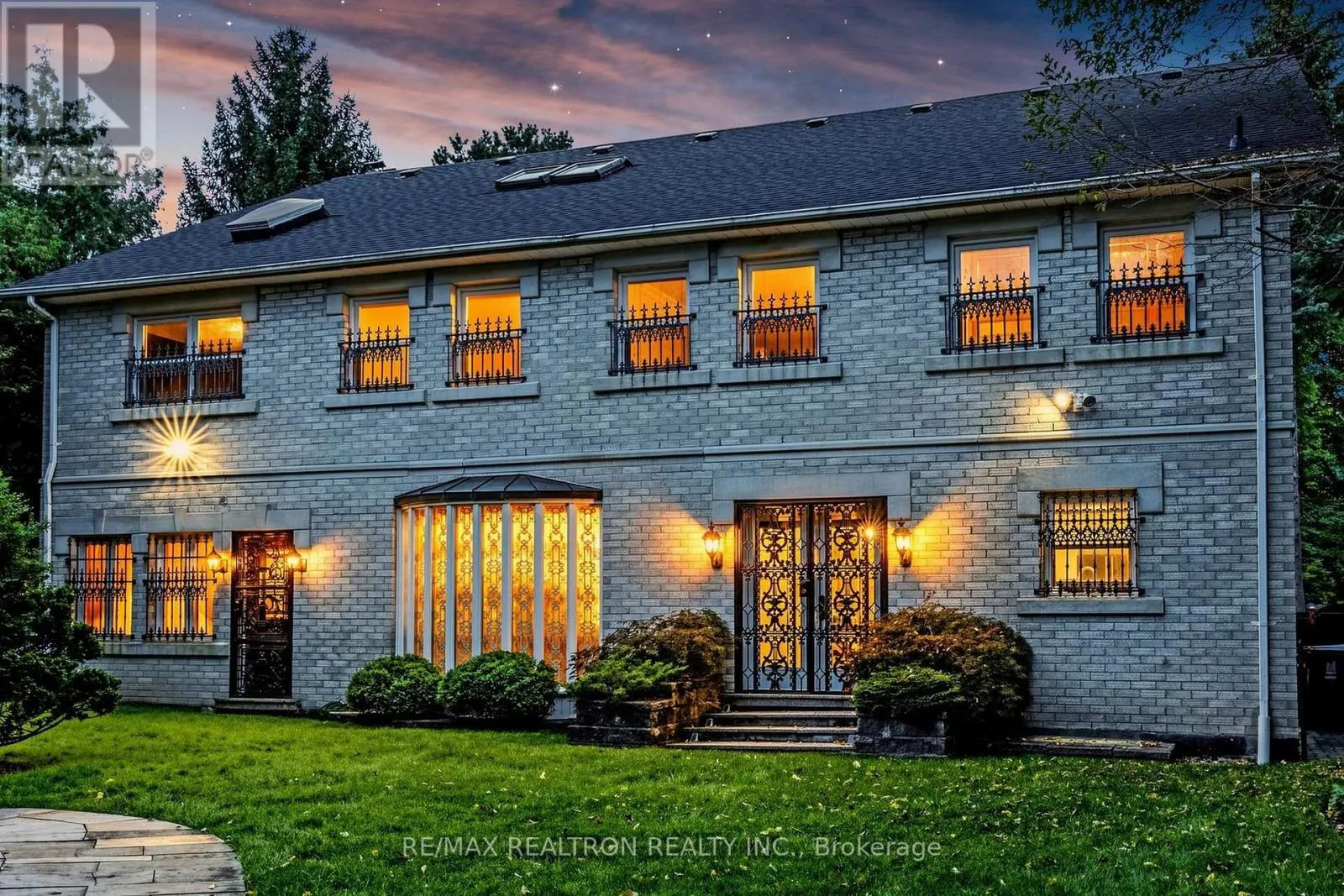 31 ARJAY CRESCENT