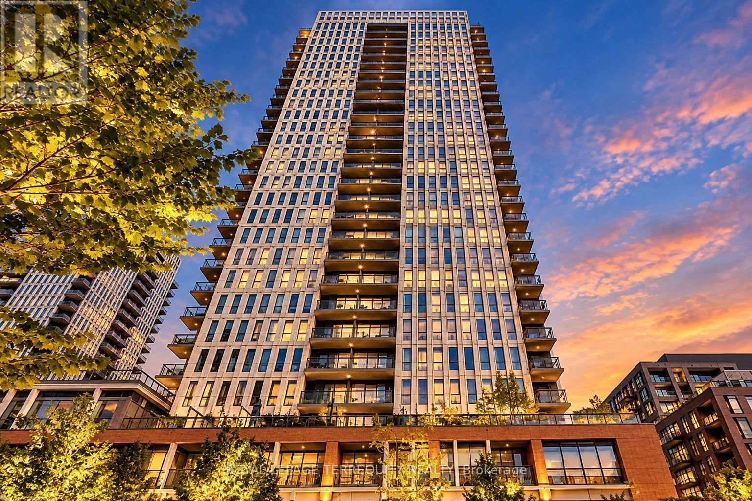 415 - 55 REGENT PARK BOULEVARD