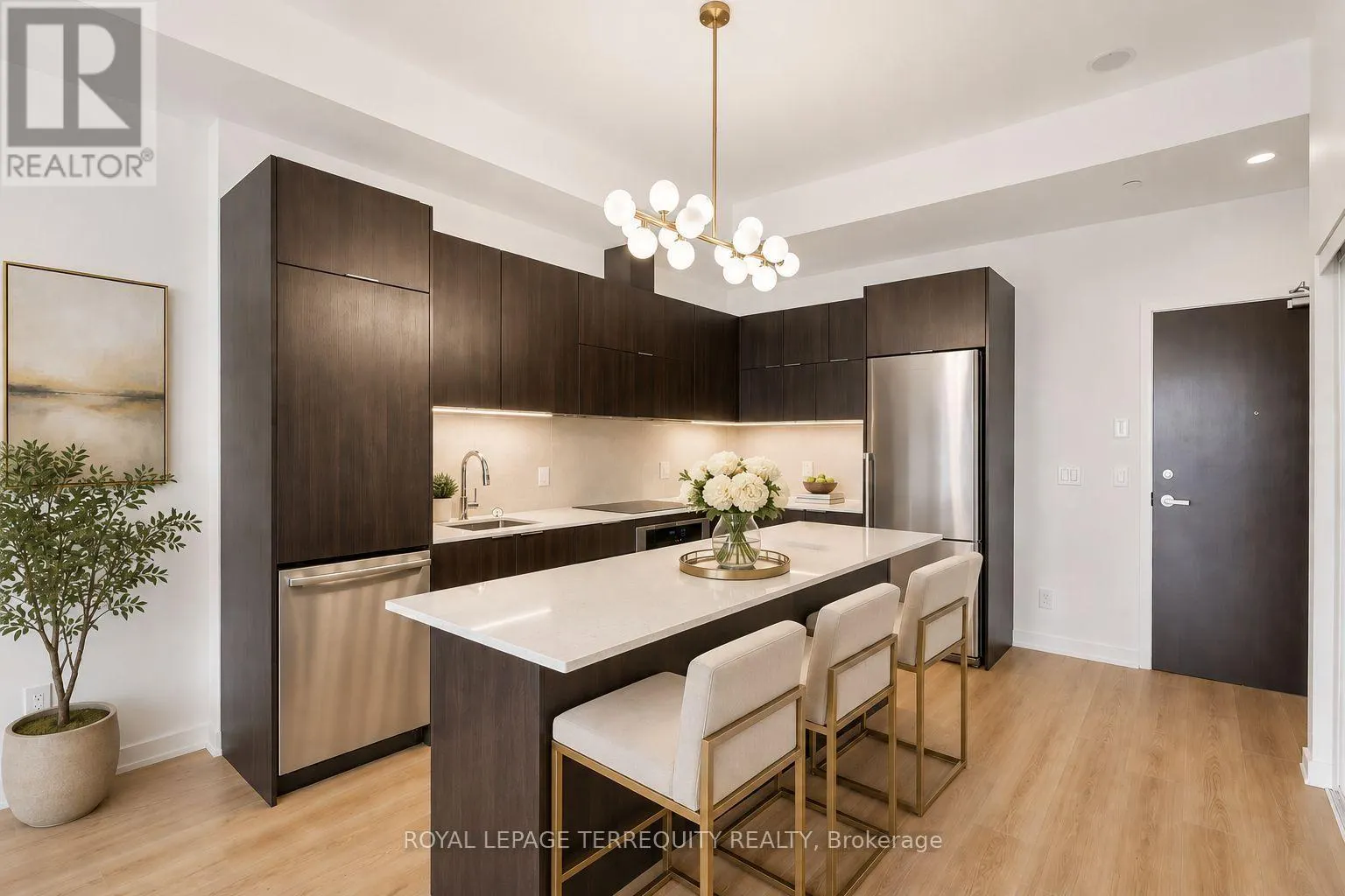 415 - 55 REGENT PARK BOULEVARD