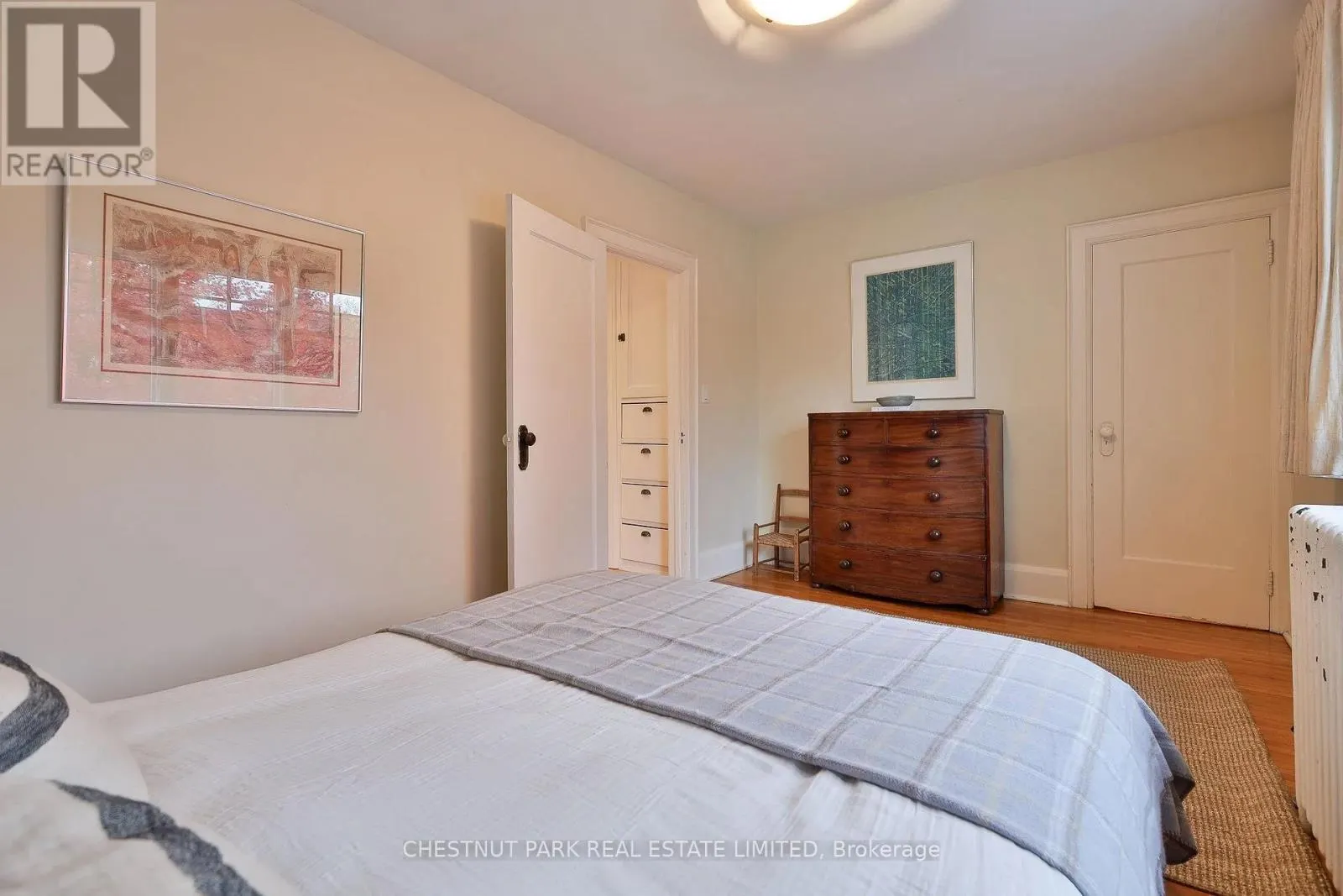 127 ALBERTUS AVENUE