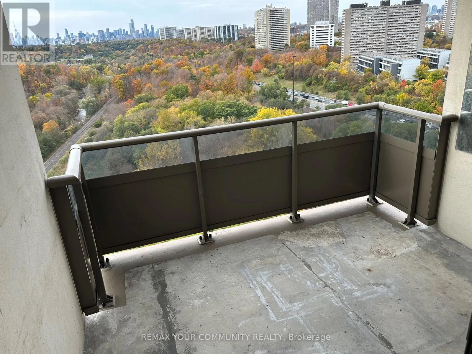 1603 - 15 VICORA LINKWAY