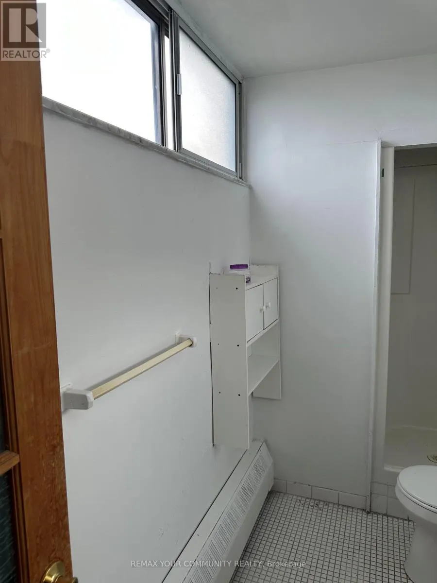 1603 - 15 VICORA LINKWAY
