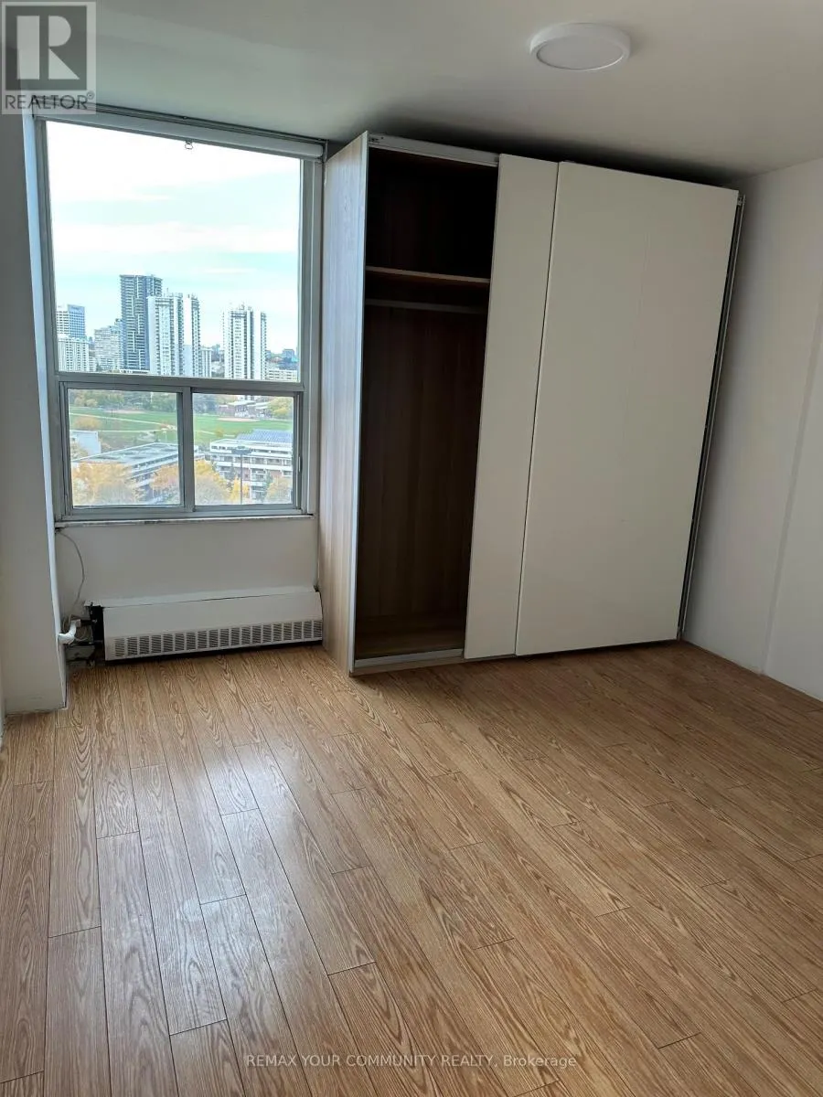 1603 - 15 VICORA LINKWAY