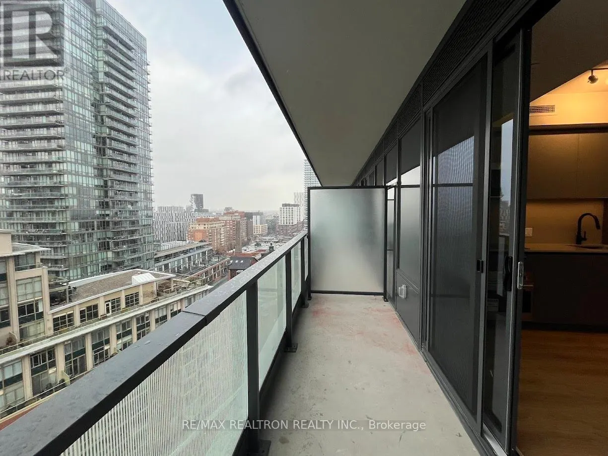 1409 - 35 PARLIAMENT STREET