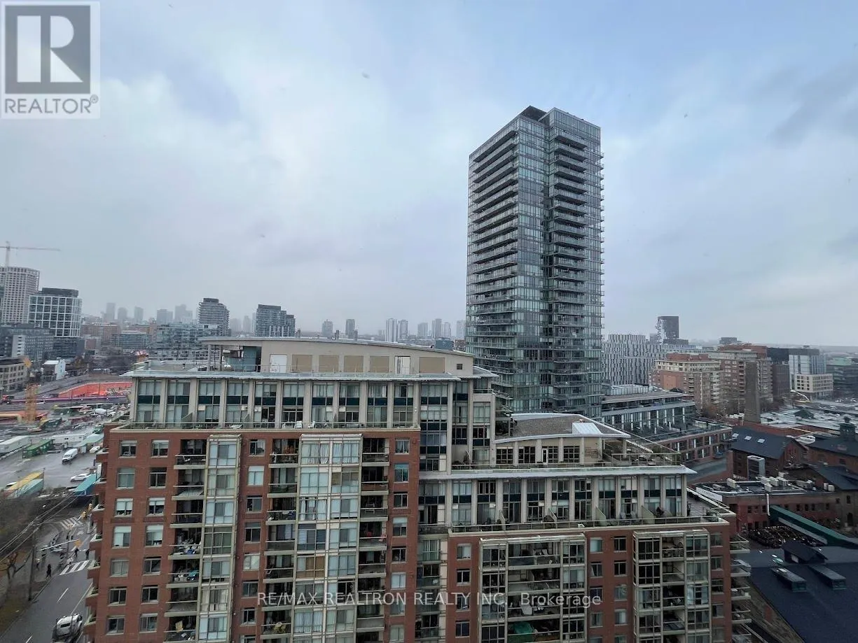 1409 - 35 PARLIAMENT STREET