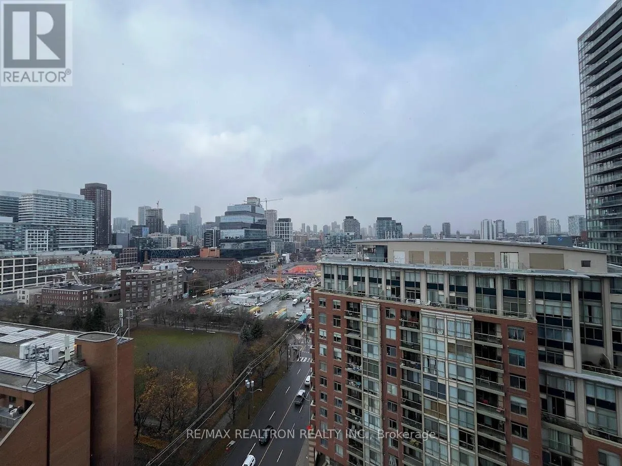 1409 - 35 PARLIAMENT STREET