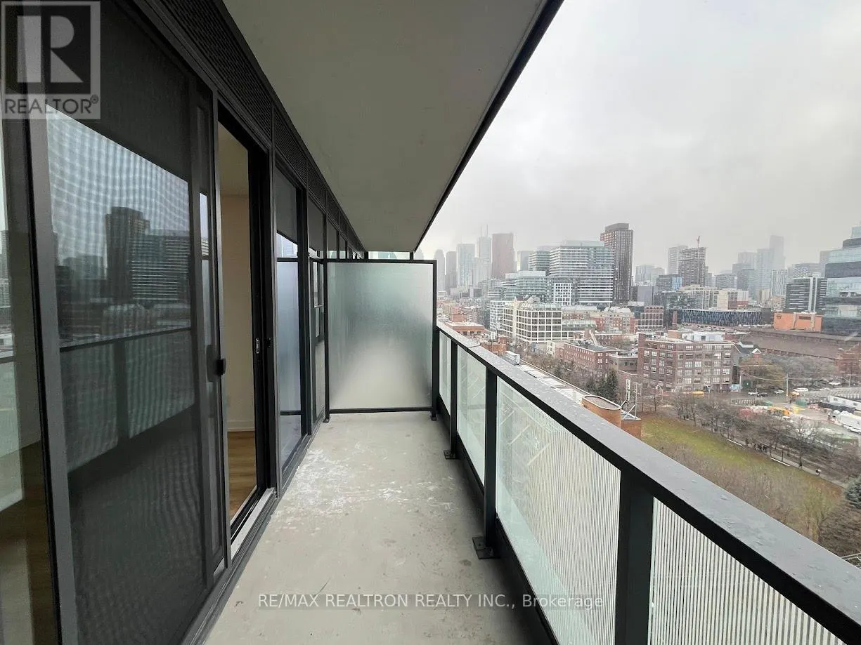 1409 - 35 PARLIAMENT STREET