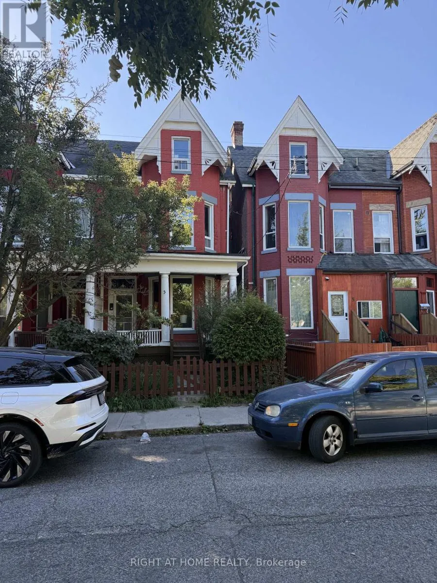 3 WALES AVENUE