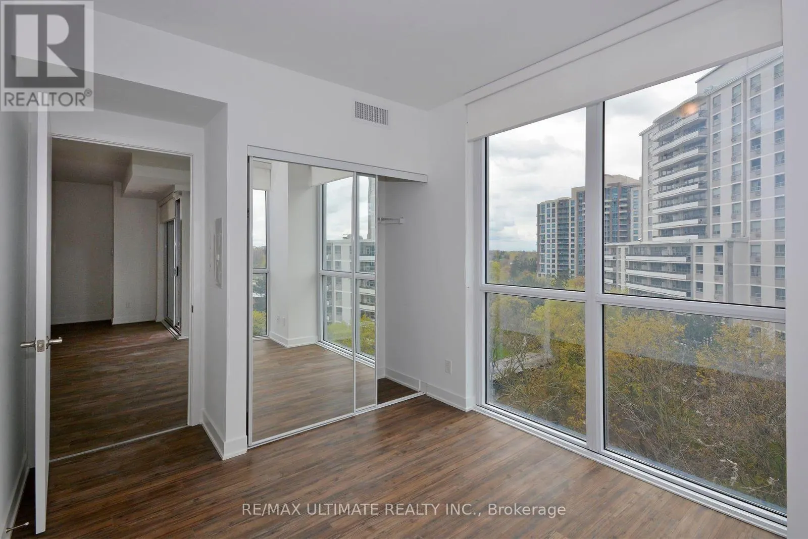 601 - 5180 YONGE STREET