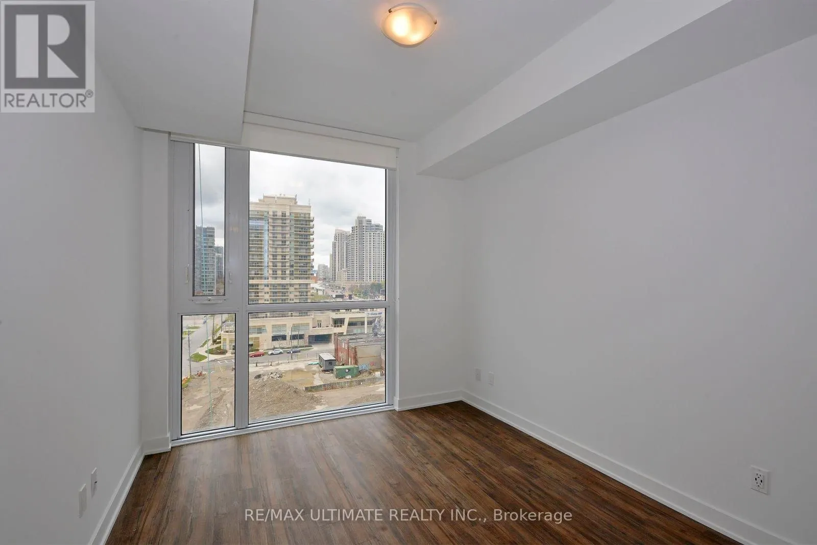 601 - 5180 YONGE STREET