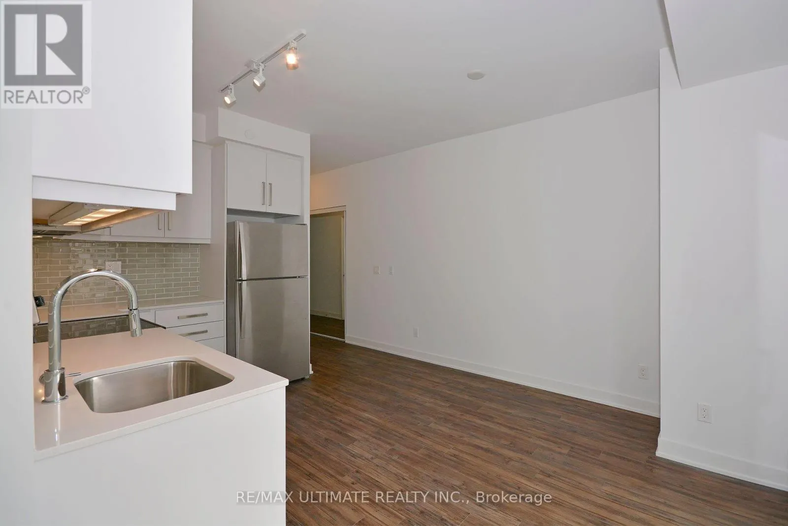 601 - 5180 YONGE STREET