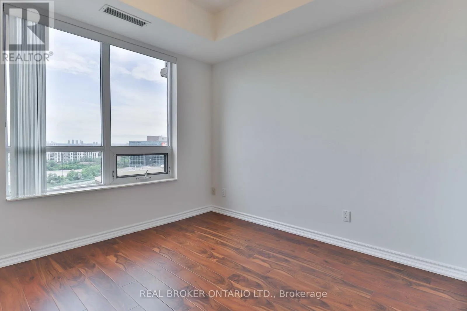 1505 - 135 WYNFORD DRIVE