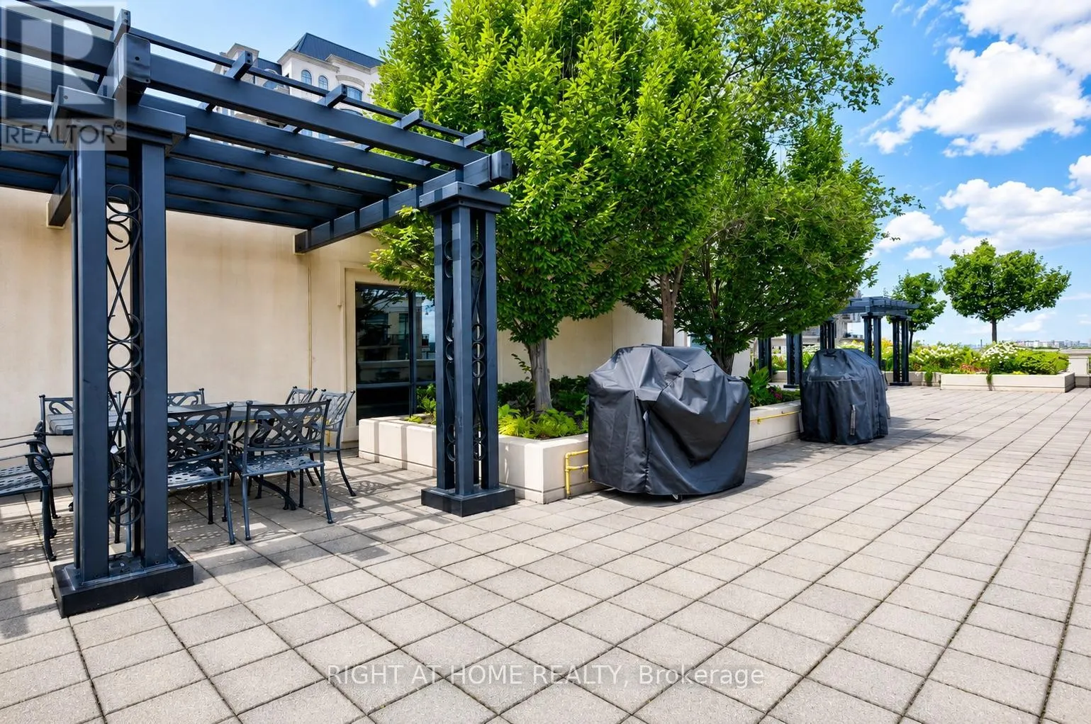 403 - 650 SHEPPARD AVENUE E
