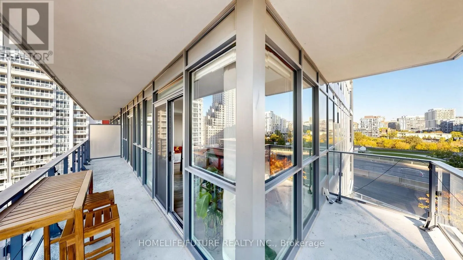 1005 - 50 BRUYERES MEWS