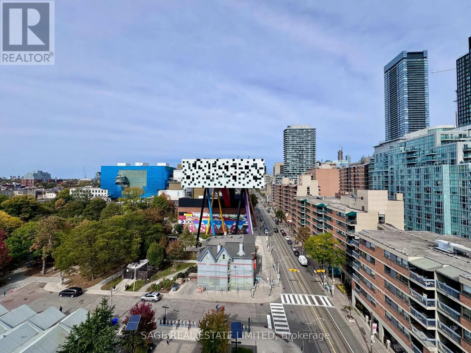 1105 - 50 MCCAUL STREET