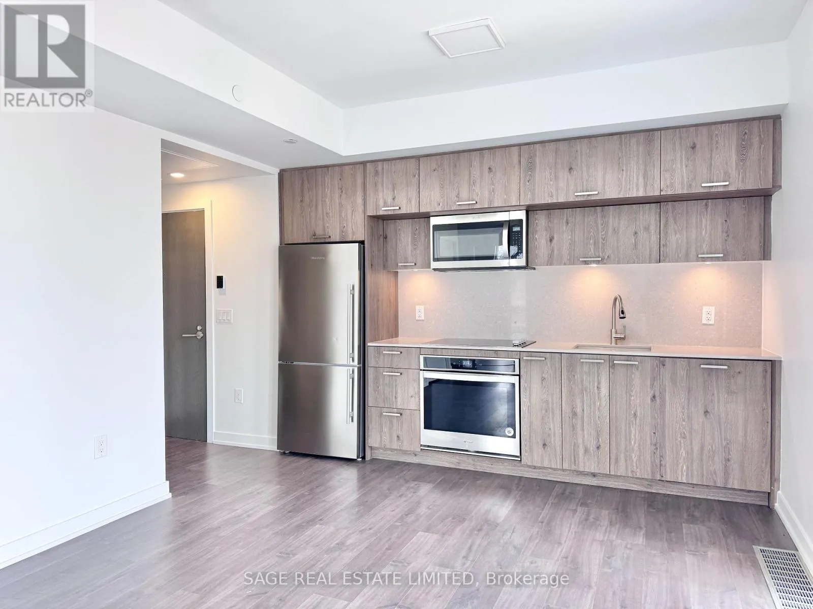 1105 - 50 MCCAUL STREET