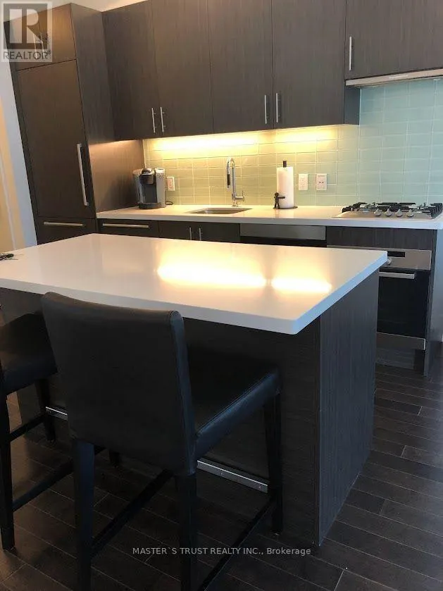 731 - 39 QUEENS QUAY E