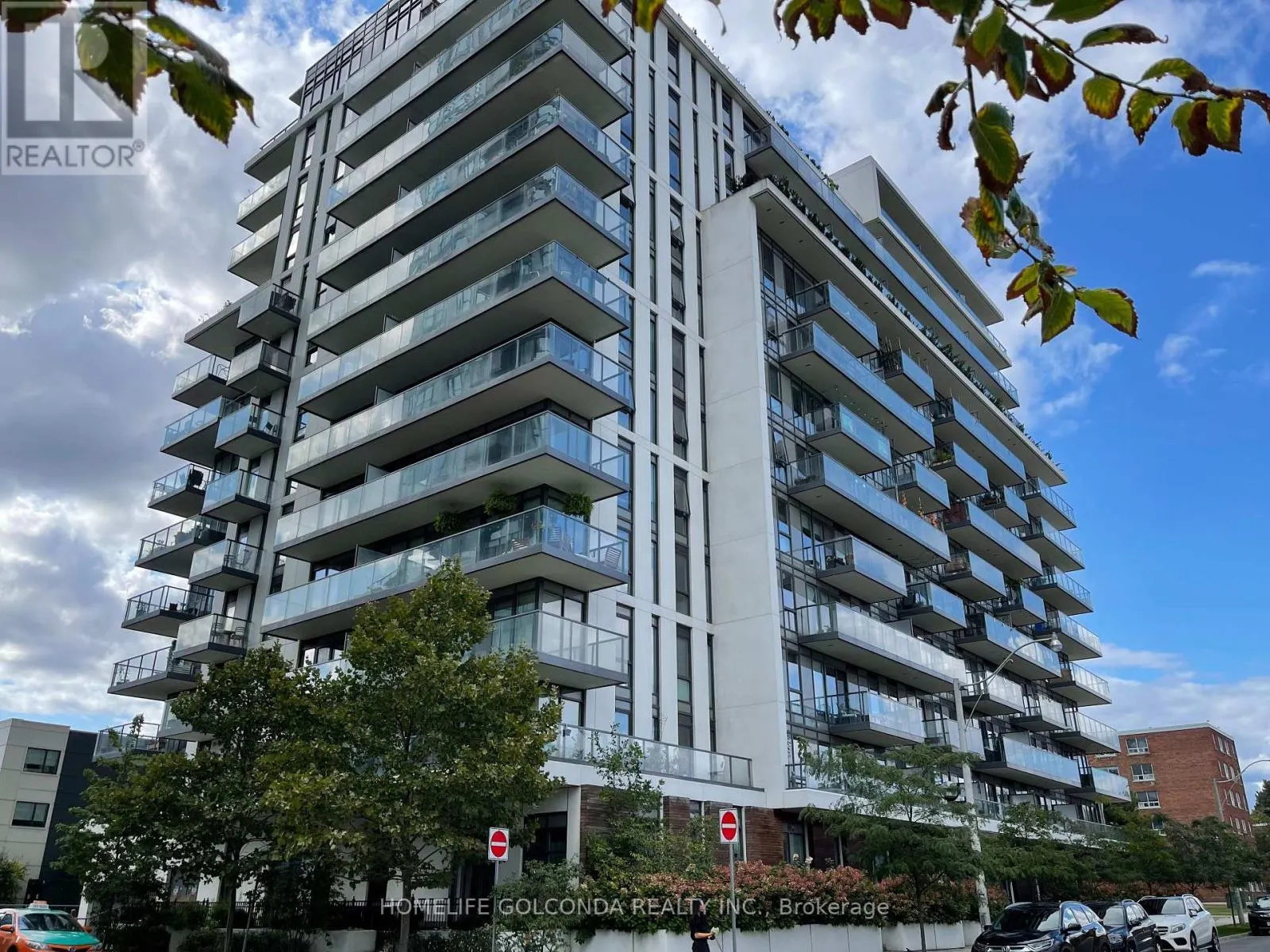 406 - 260 SACKVILLE STREET