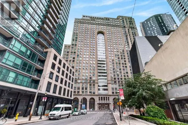 2615 - 25 THE ESPLANADE AVENUE