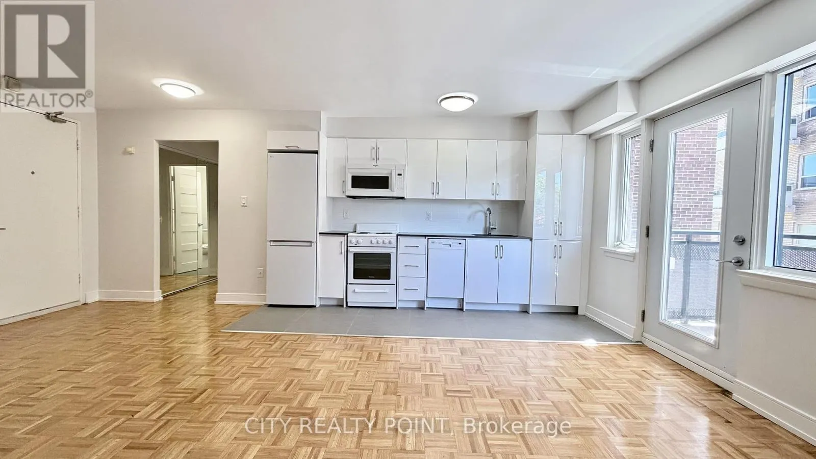 407 - 95 LAWTON BOULEVARD