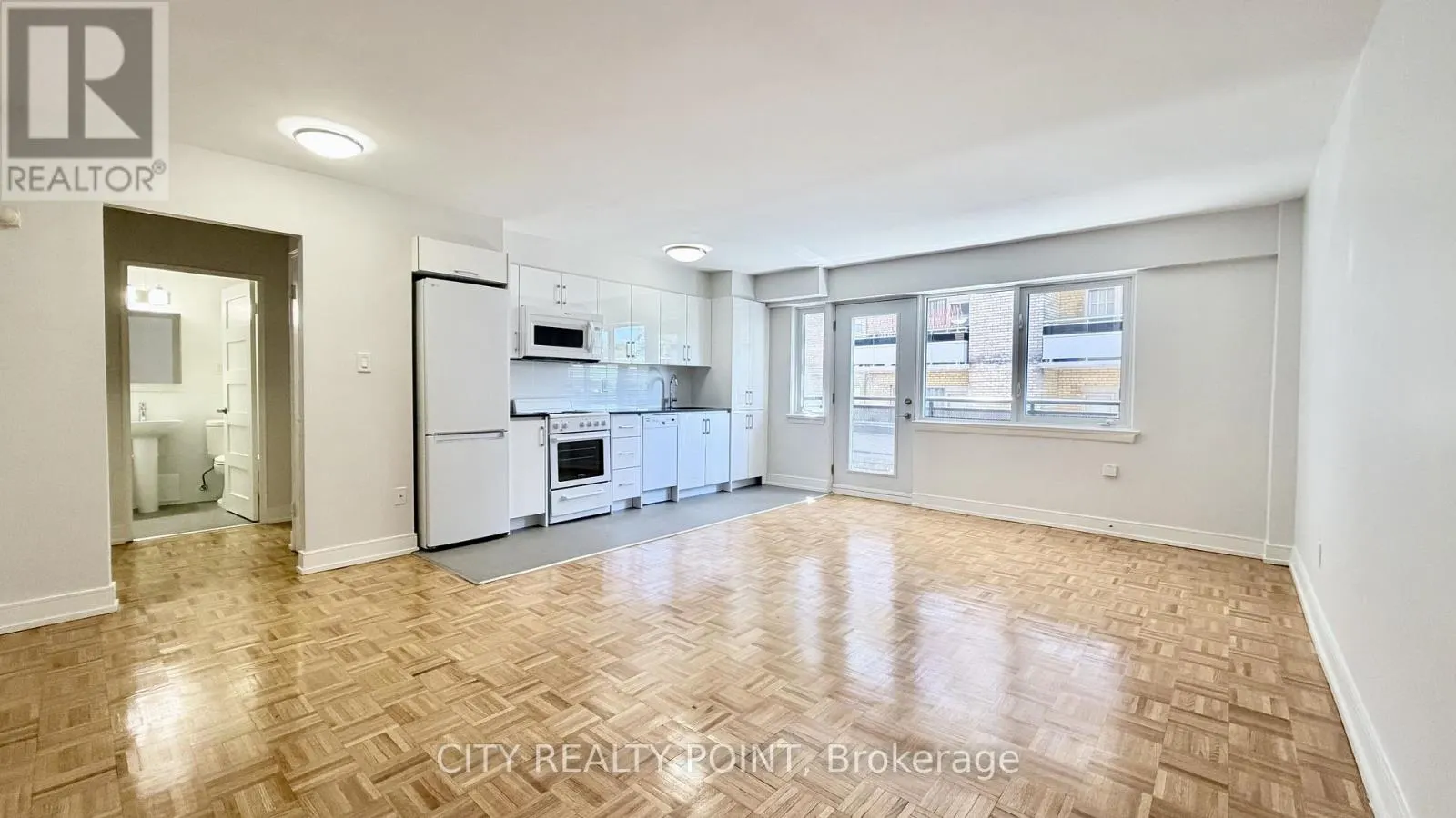 407 - 95 LAWTON BOULEVARD
