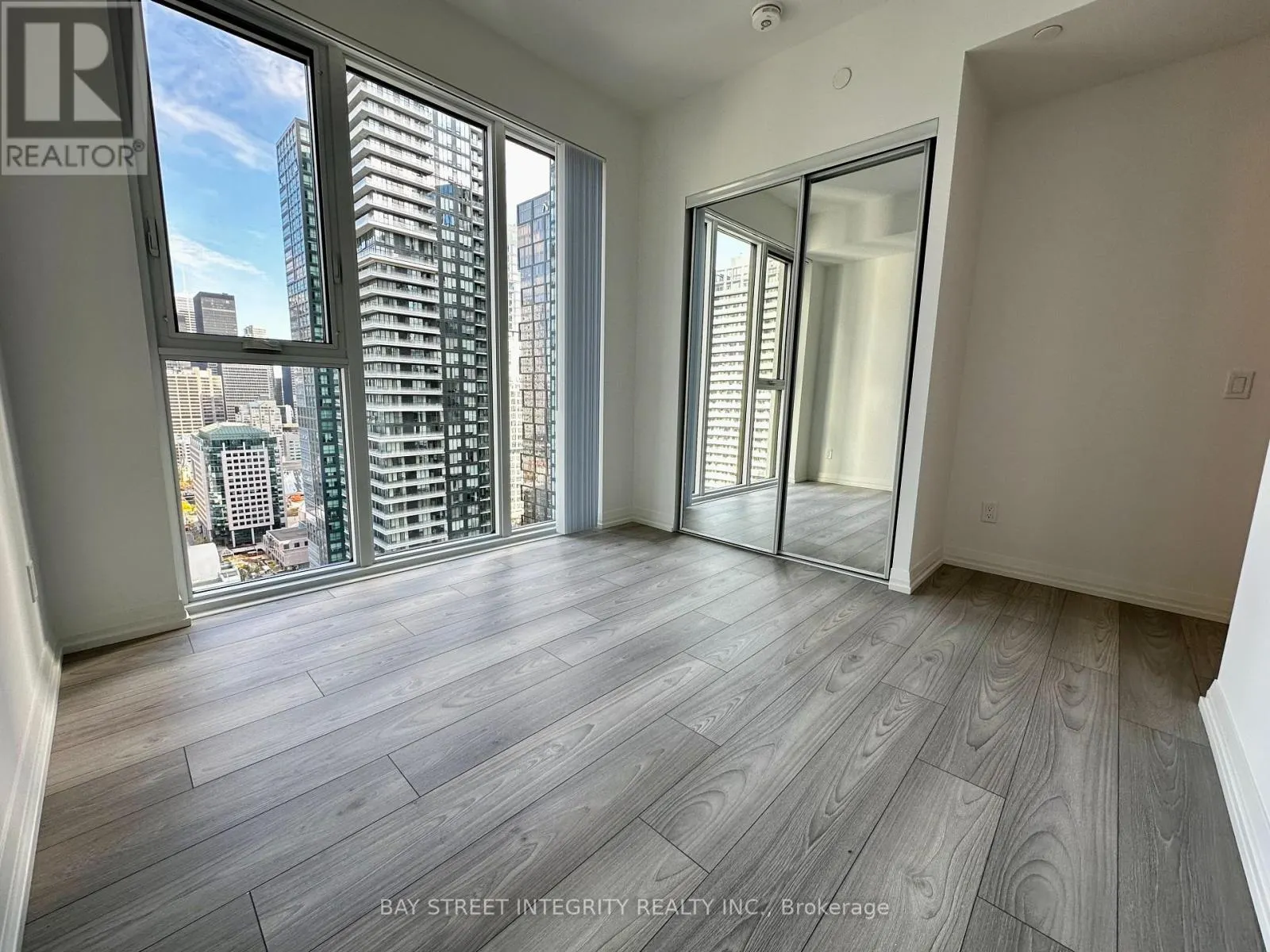 3108 - 400 KING STREET W