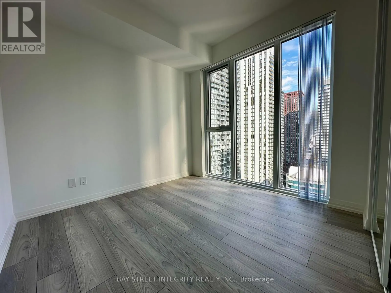 3108 - 400 KING STREET W