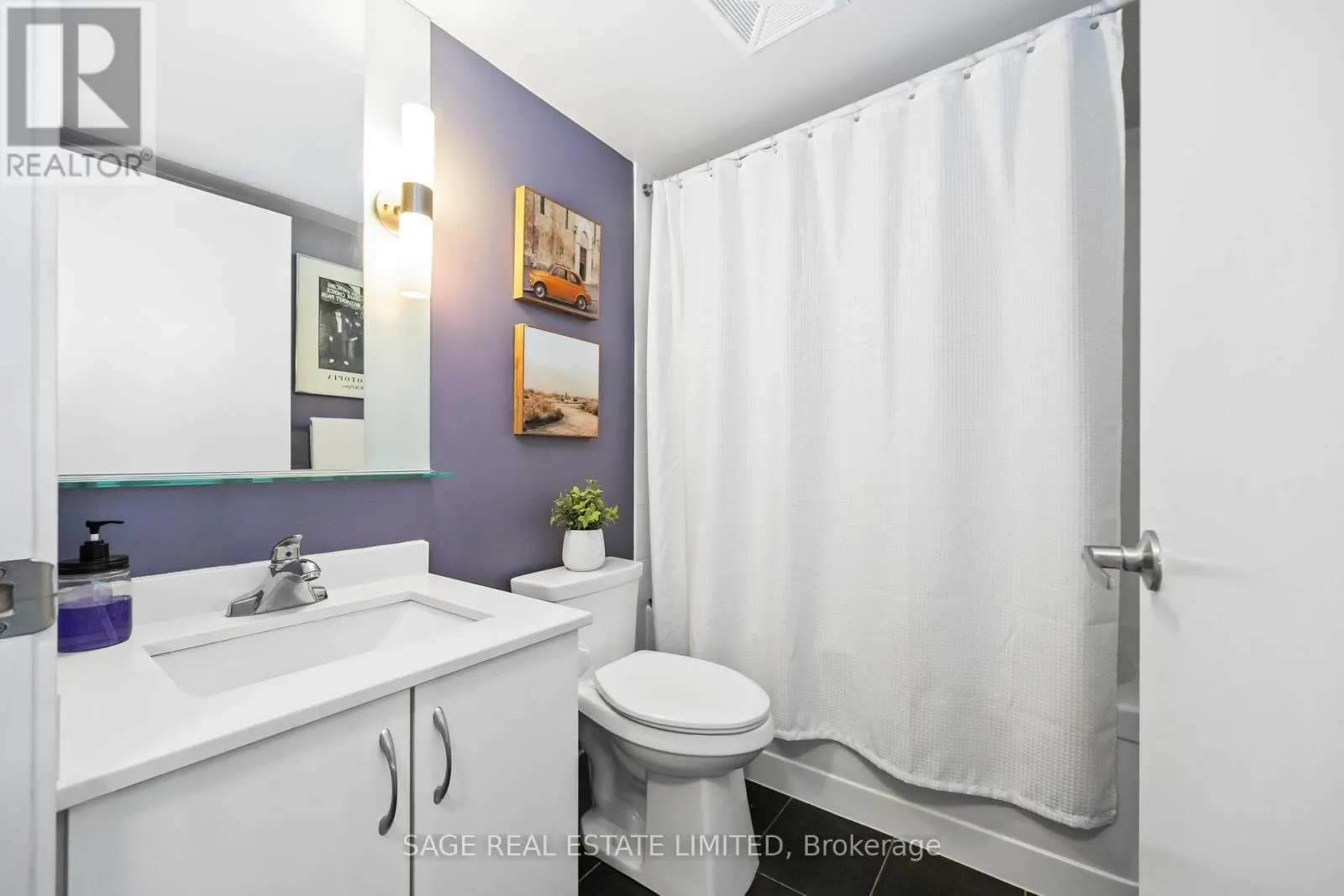 1115 - 320 RICHMOND STREET E