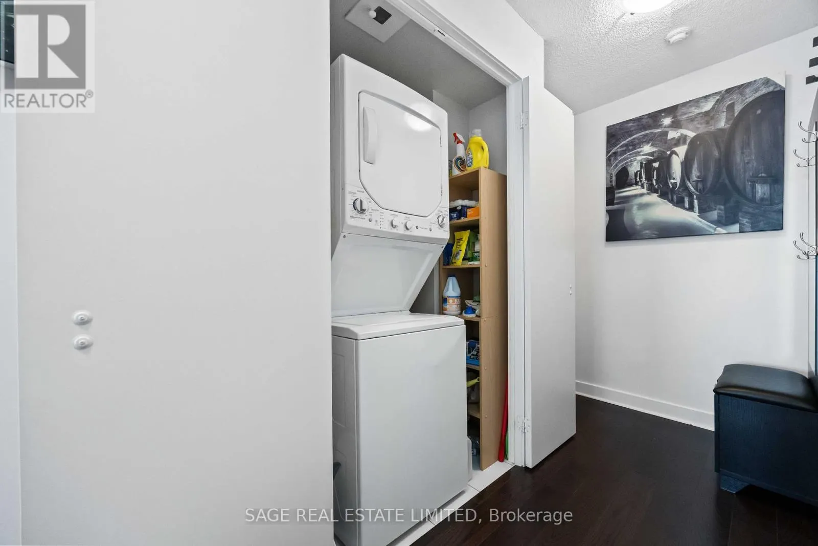 1115 - 320 RICHMOND STREET E