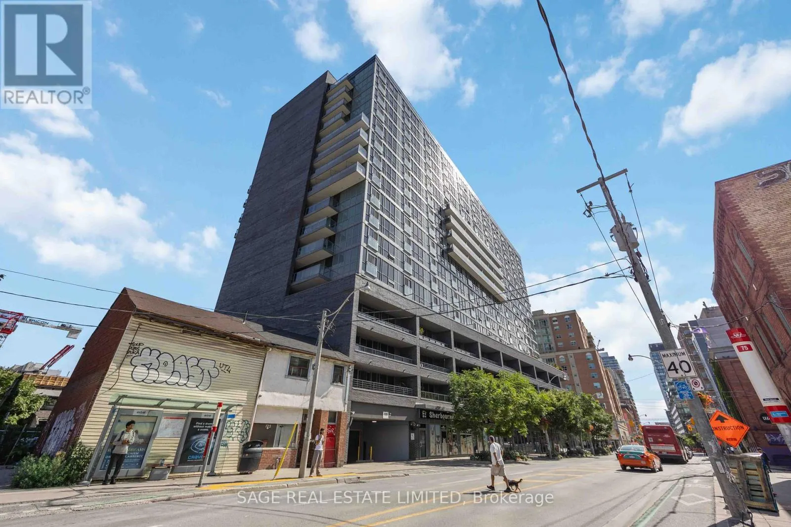 1115 - 320 RICHMOND STREET E