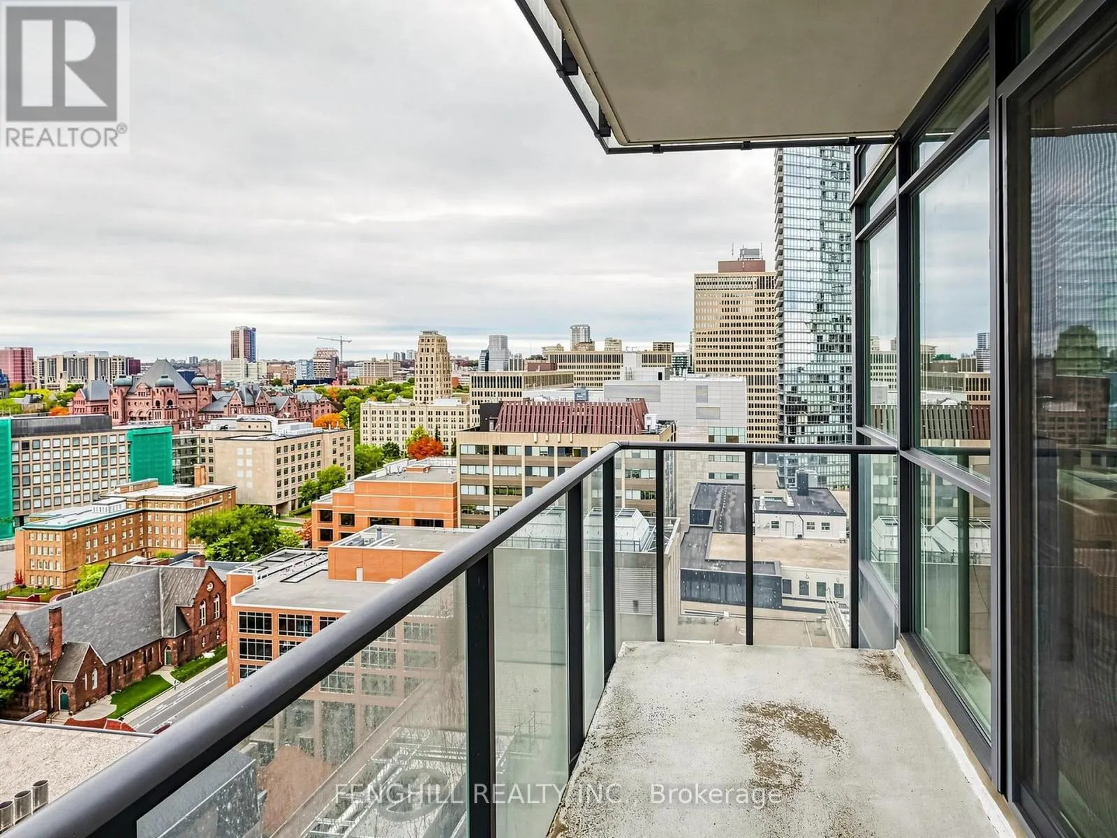 2001 - 770 BAY STREET