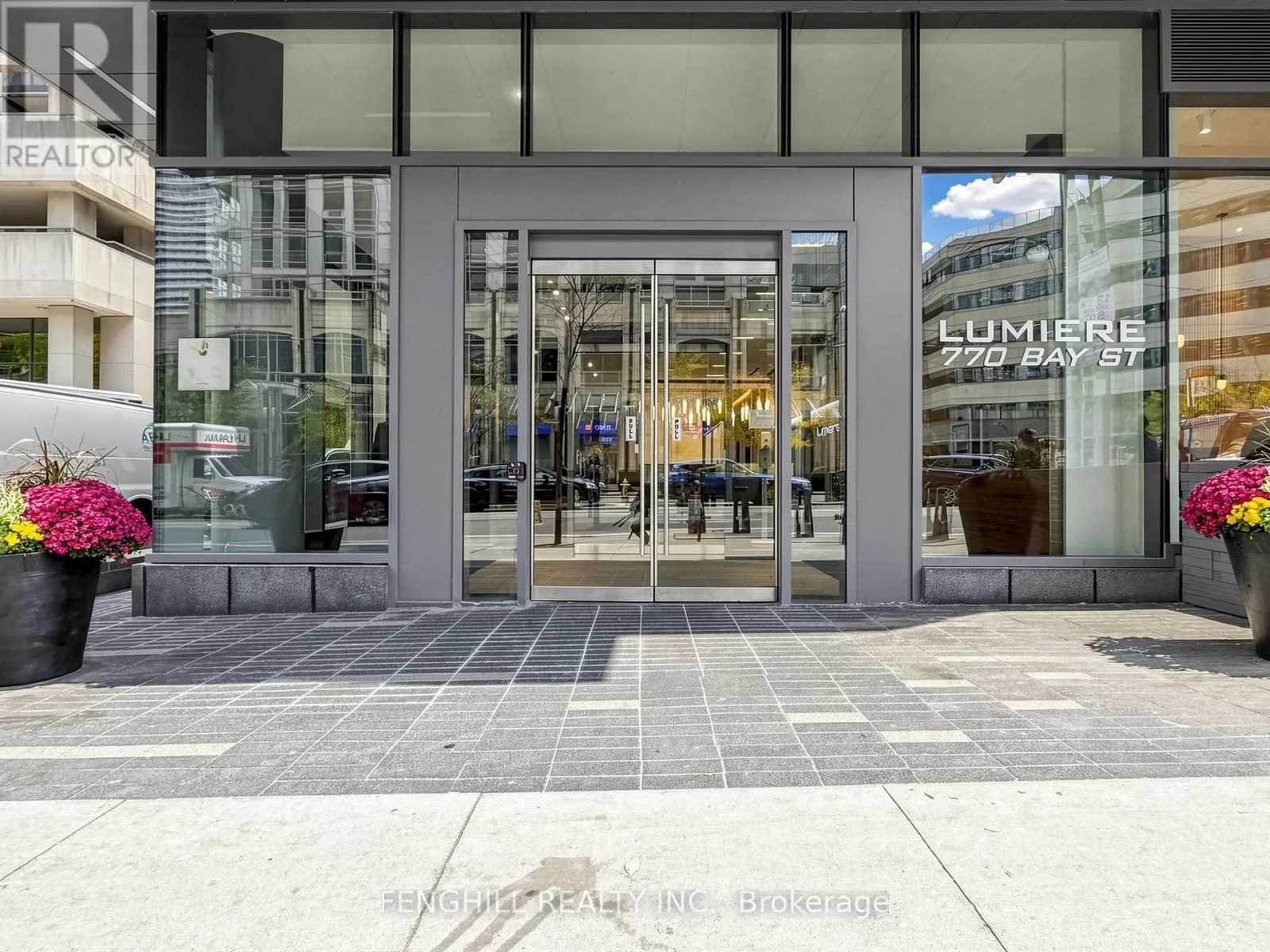 2001 - 770 BAY STREET