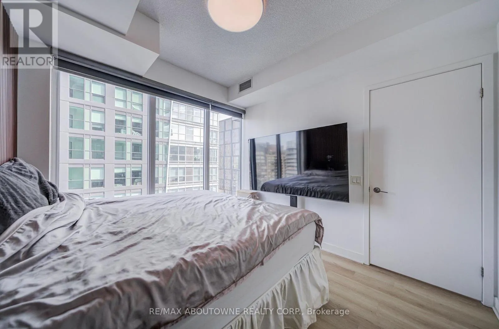 4909 - 125 BLUE JAYS WAY
