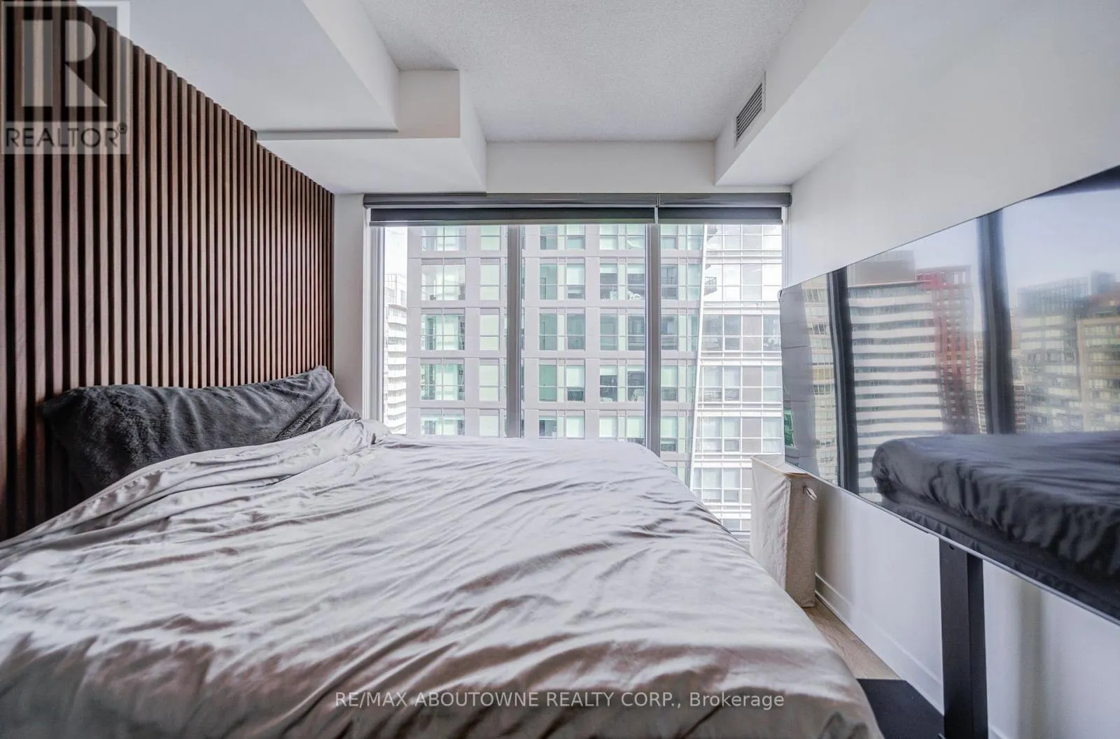 4909 - 125 BLUE JAYS WAY