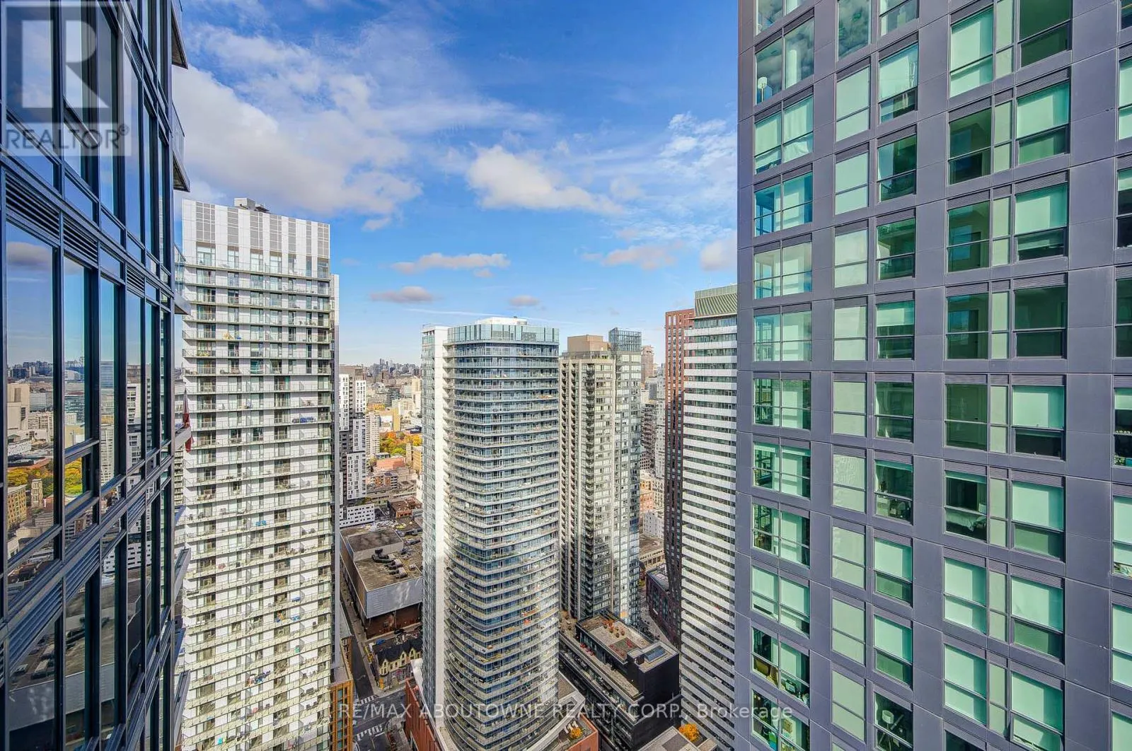 4909 - 125 BLUE JAYS WAY