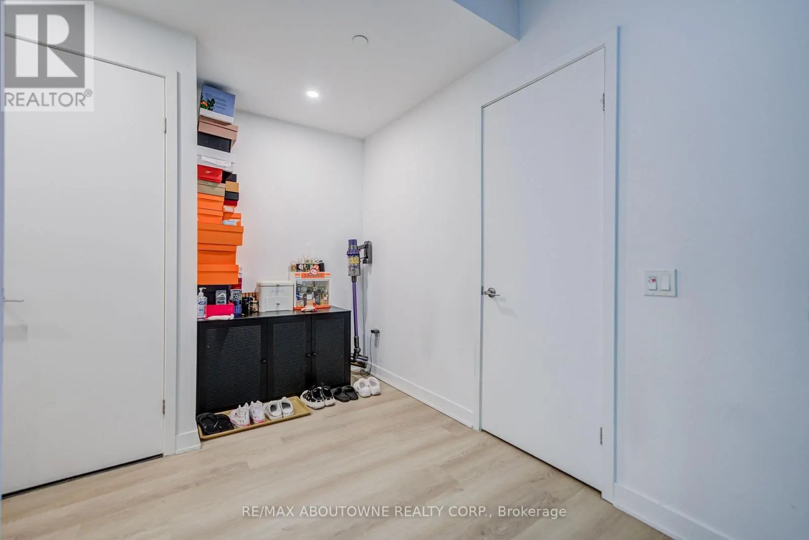 4909 - 125 BLUE JAYS WAY