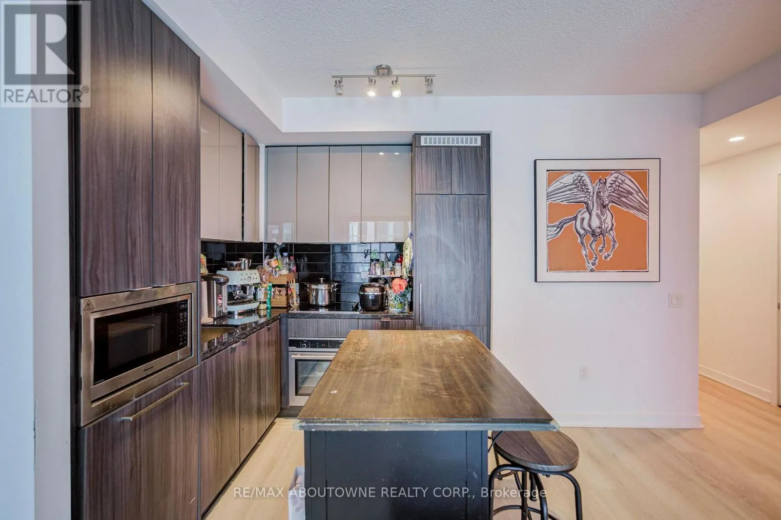 4909 - 125 BLUE JAYS WAY