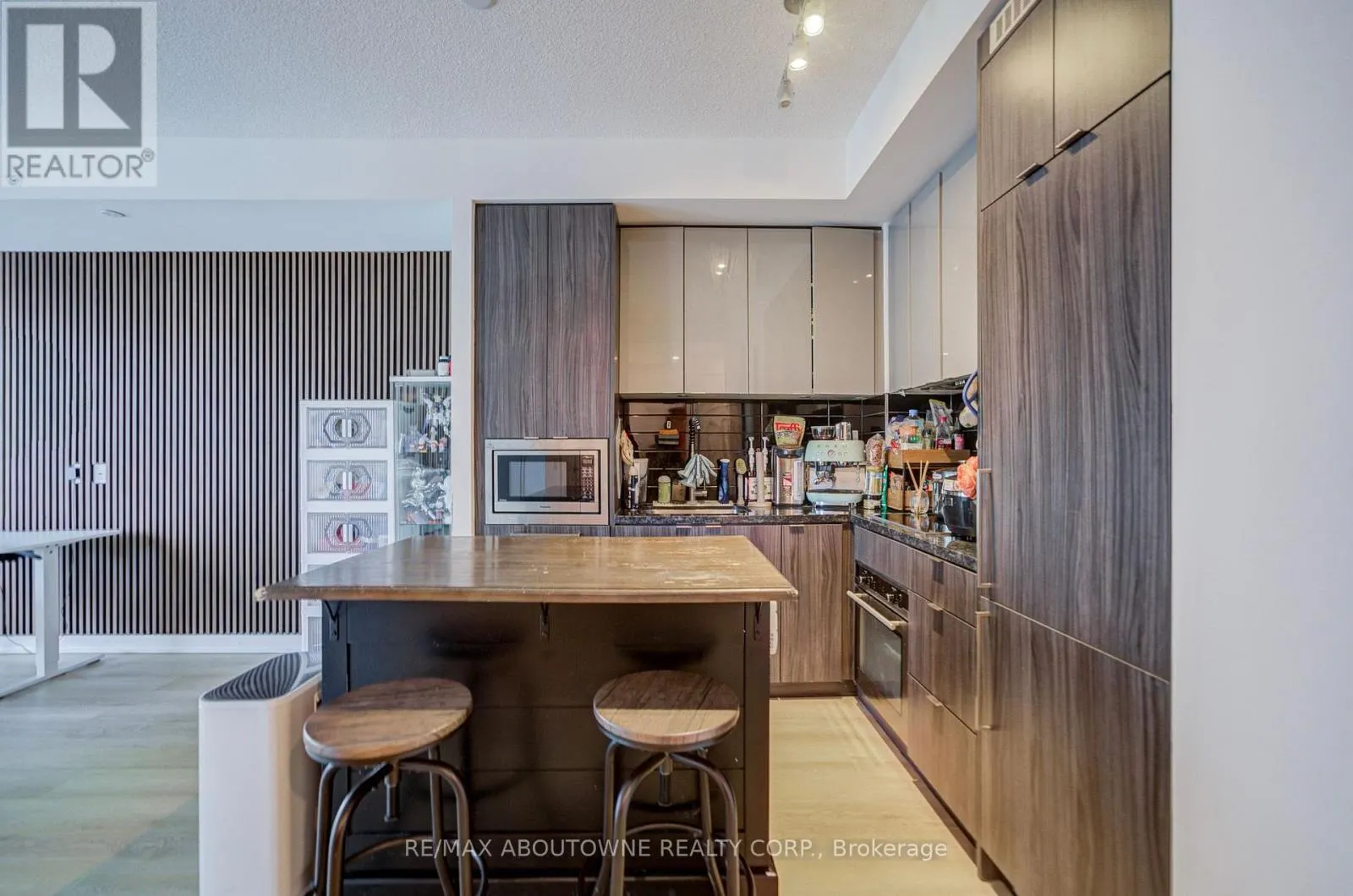 4909 - 125 BLUE JAYS WAY