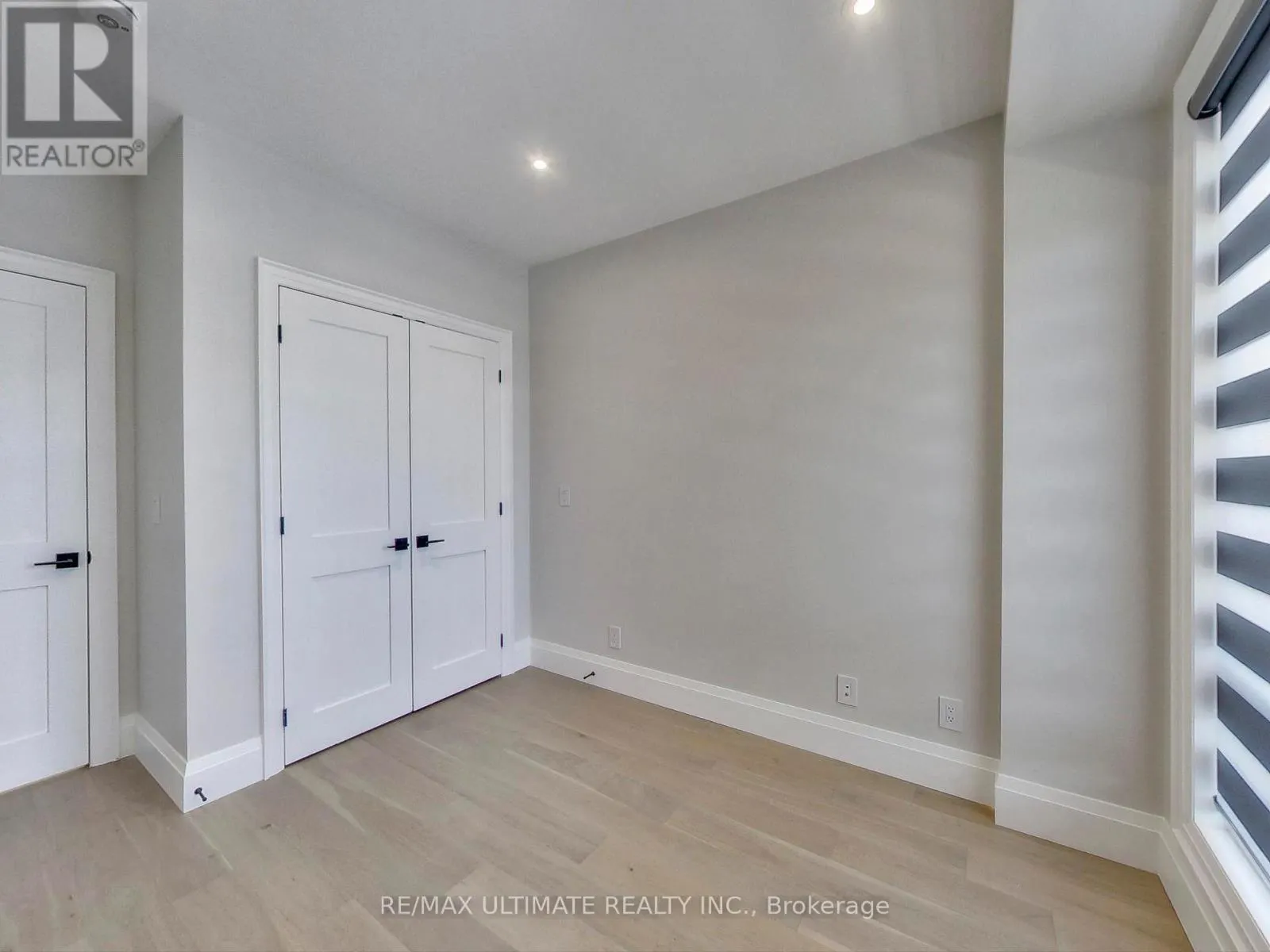 201 - 387 GLENHOLME AVENUE