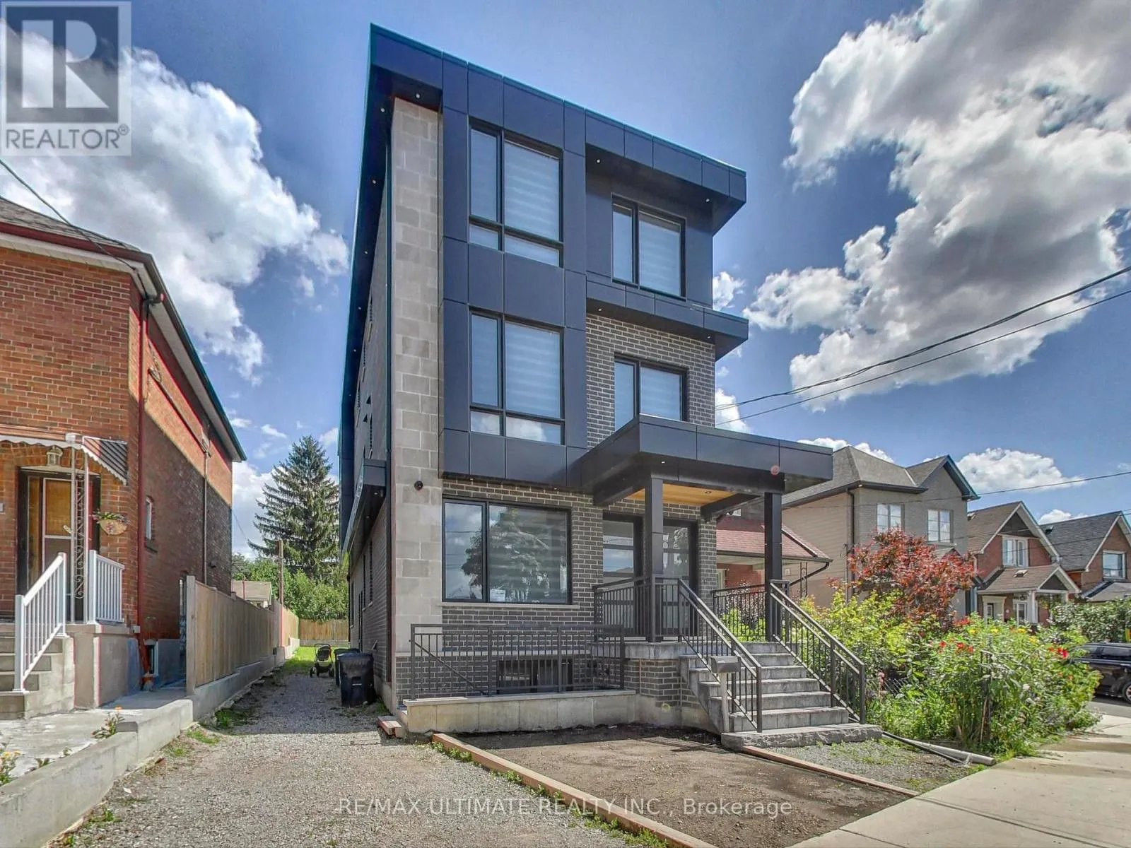 201 - 387 GLENHOLME AVENUE