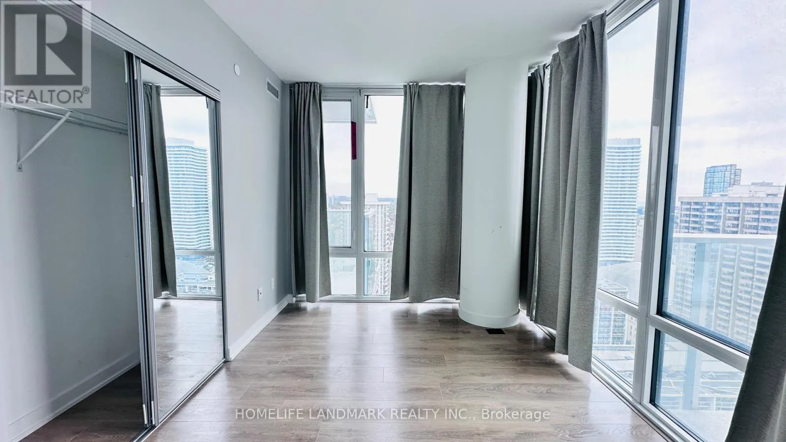 2509 - 501 YONGE STREET